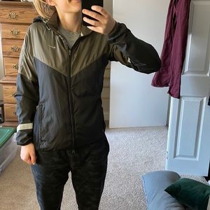 Nike windbreaker